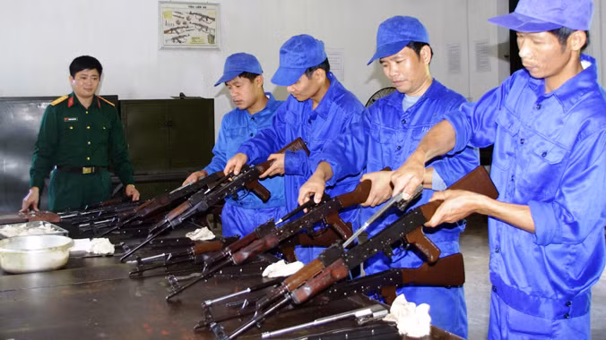 Công việc hằng ngày của lính thợ Kho K97.