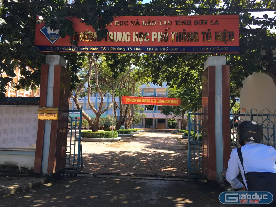 Trường Trung học phổ thông Tô Hiệu, nơi ông Nguyễn Quốc Chiến, giáo viên môn tin học công tác. Ông Chiến được đưa vào làm thành viên Ban thư ký Hội đồng thi Sơn La năm 2018. Ảnh: Vũ Phương