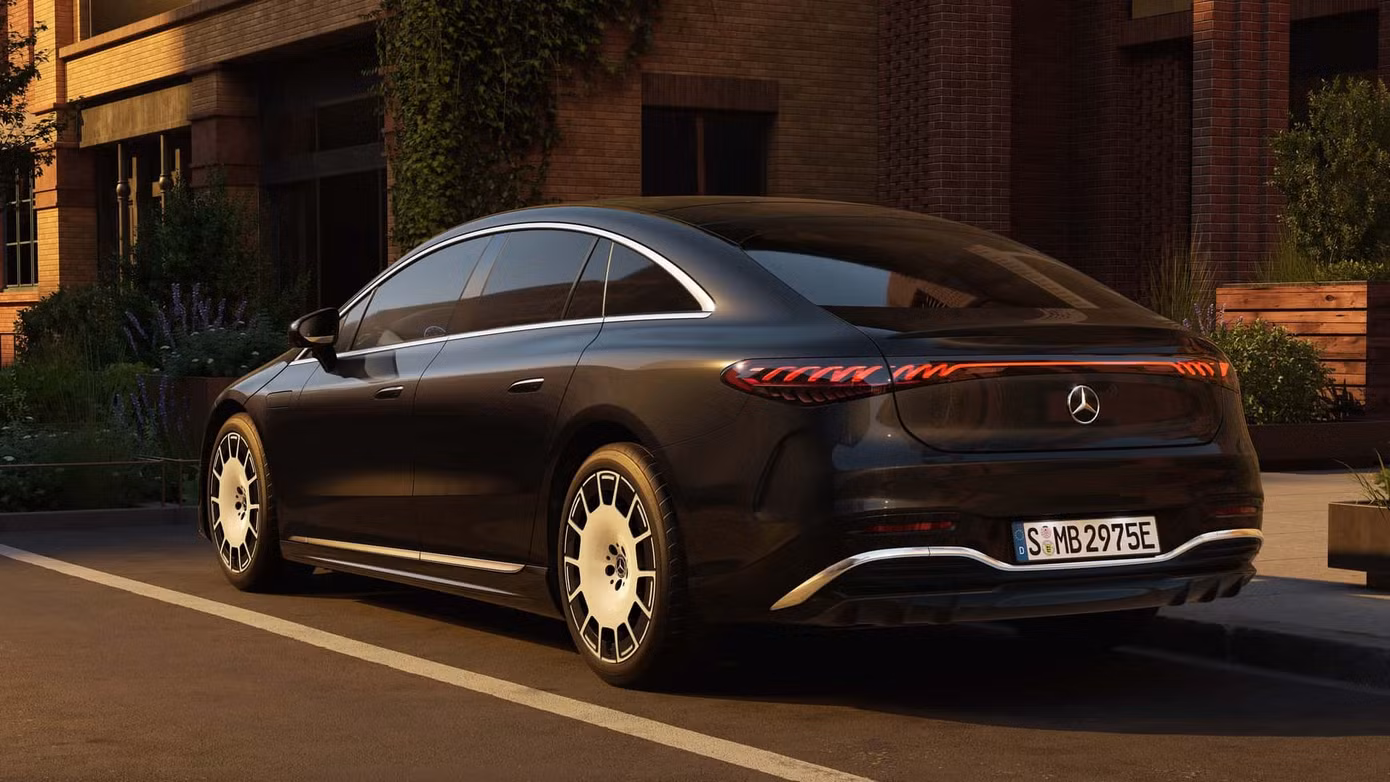 2027-mercedes-benz-eqs-7393.jpg
