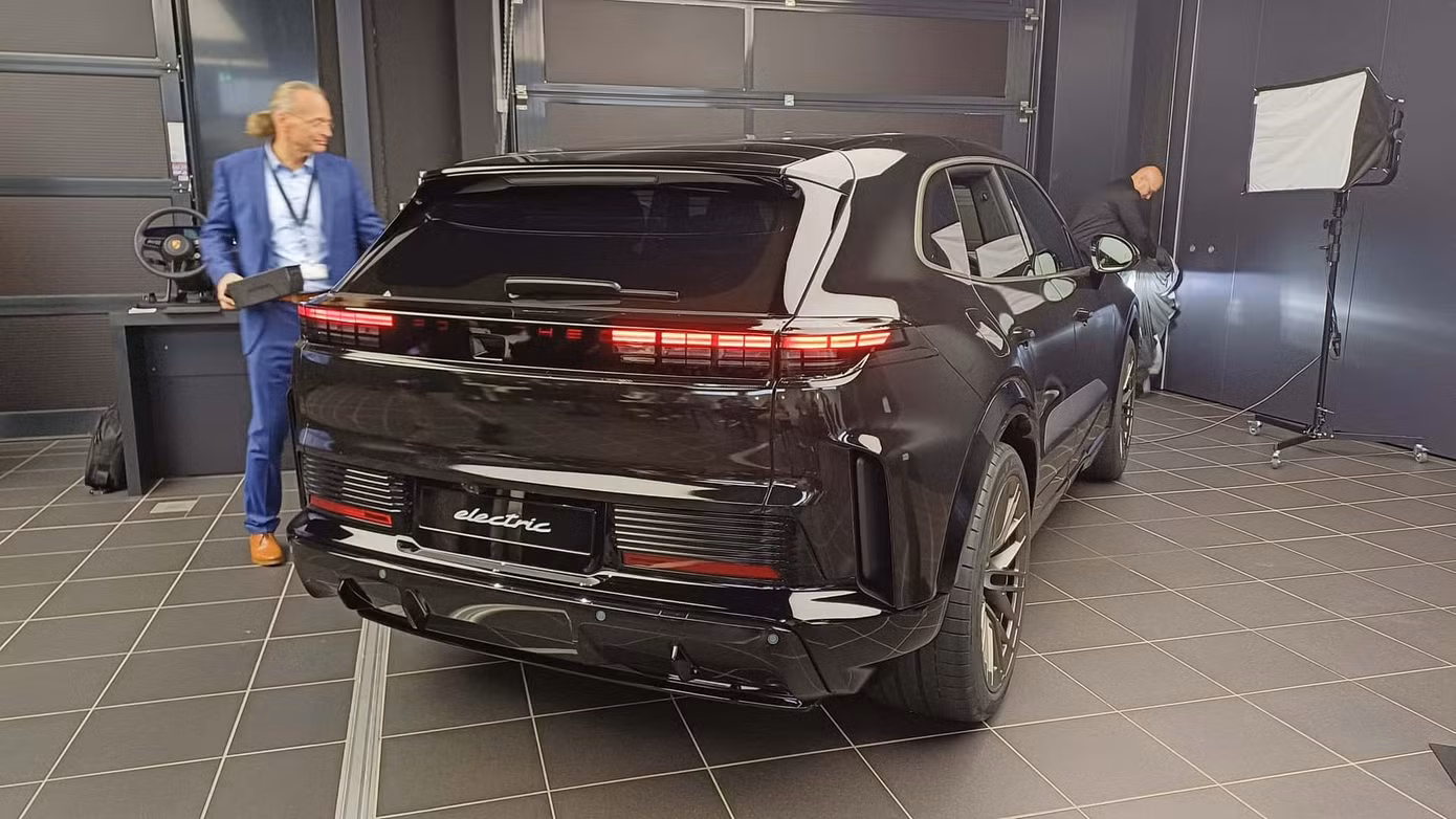 porsche-cayenne-electric-beim-technik-workshop-in-leipzig-1.jpg