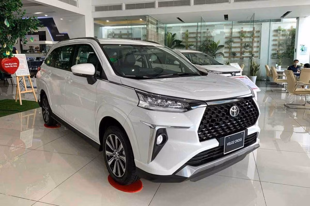toyota-veloz-ngoai-that-2-1-1306.jpg