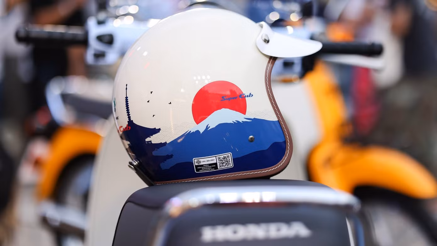 honda-super-cub-fujisan-10.jpg