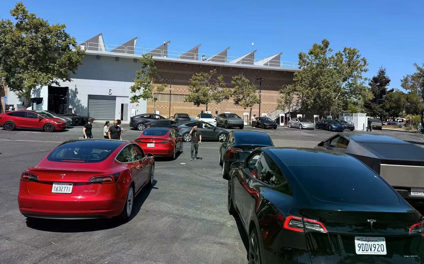 tesla-pressure-tests-virtual-queuing-at-superchargers-v0-rmsuwxdnwyhofbuvhvpi6kpk3tje2cgqhe3y1ekvvba.jpg