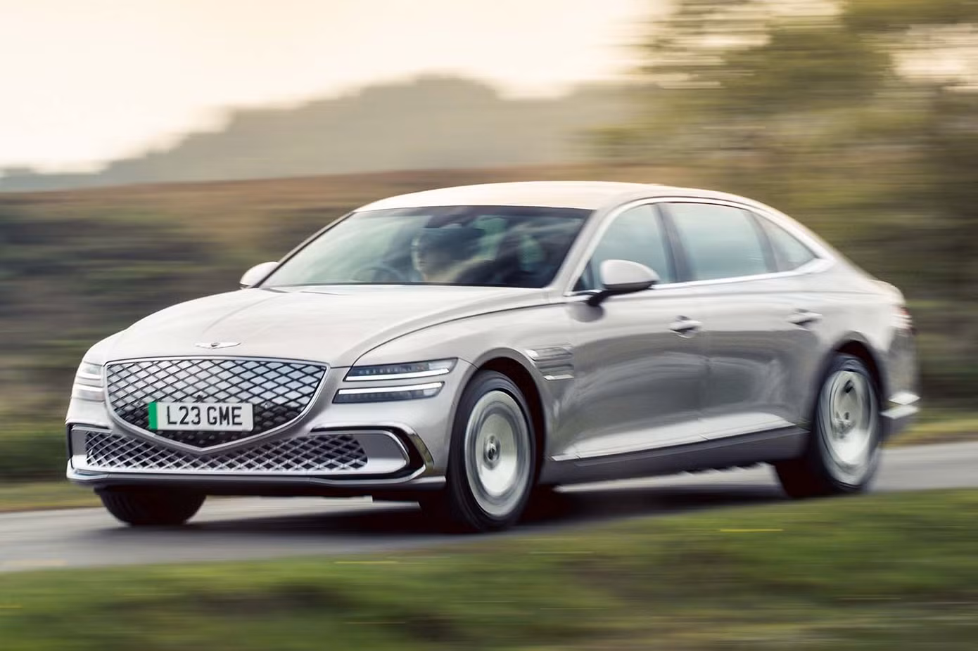 genesis-g80-electrified.jpg