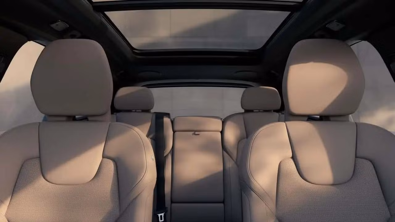 2028-volo-xc60-t8-long-range.jpg