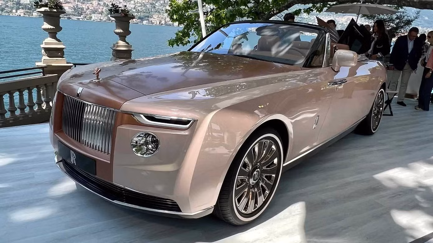 second-rolls-royce-boat-tail-live-images.jpg