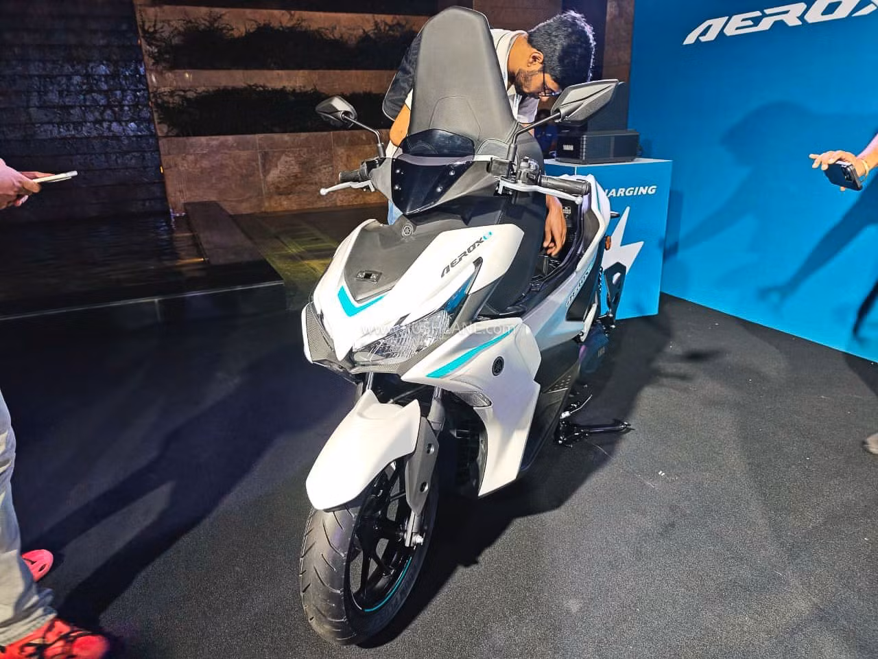 yamaha-nvx-dien-1.jpg