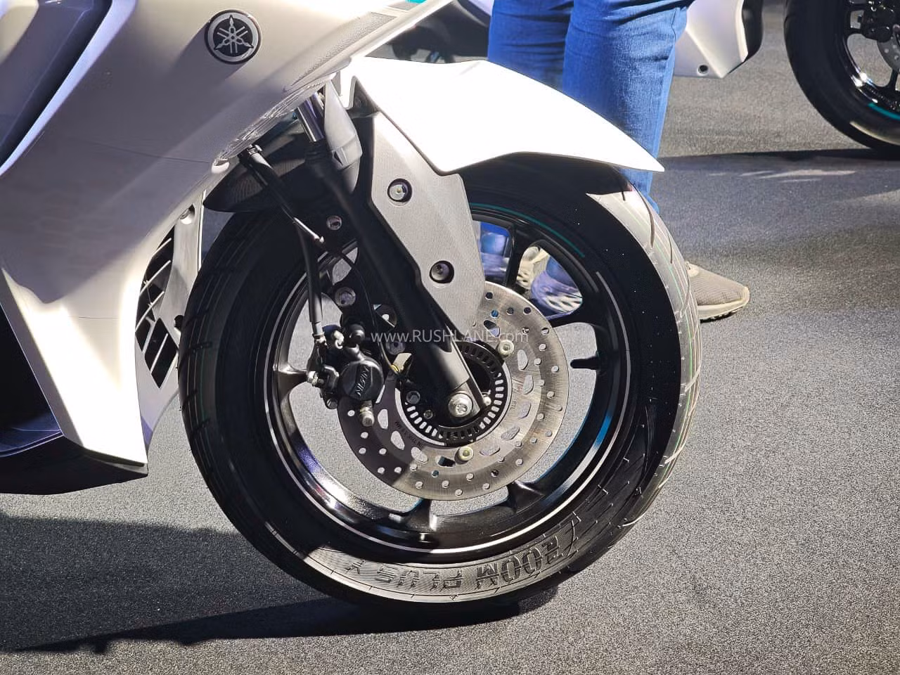 yamaha-nvx-dien-7.jpg