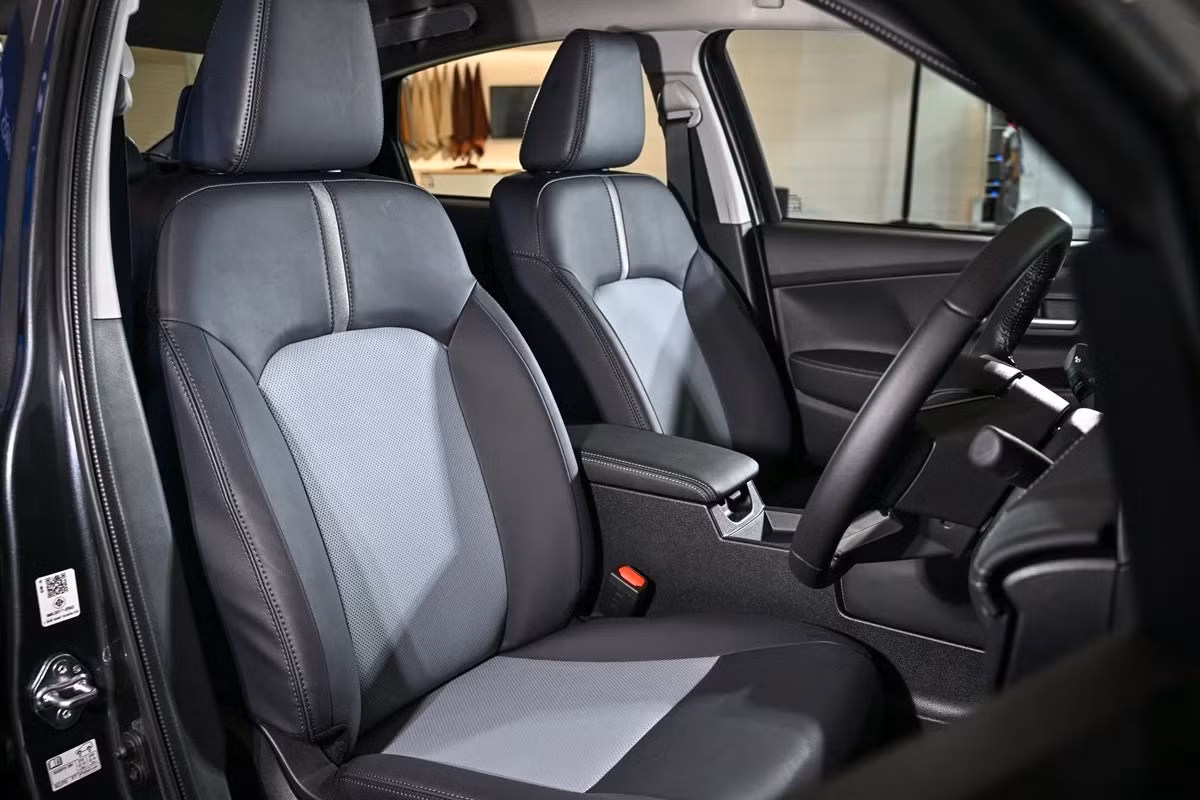 toyota-vios-hybrid-7.jpg
