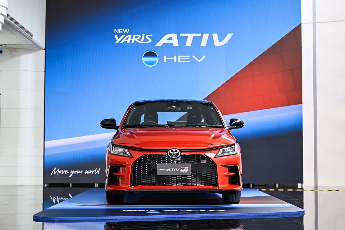 toyota-vios-hybrid-15.jpg