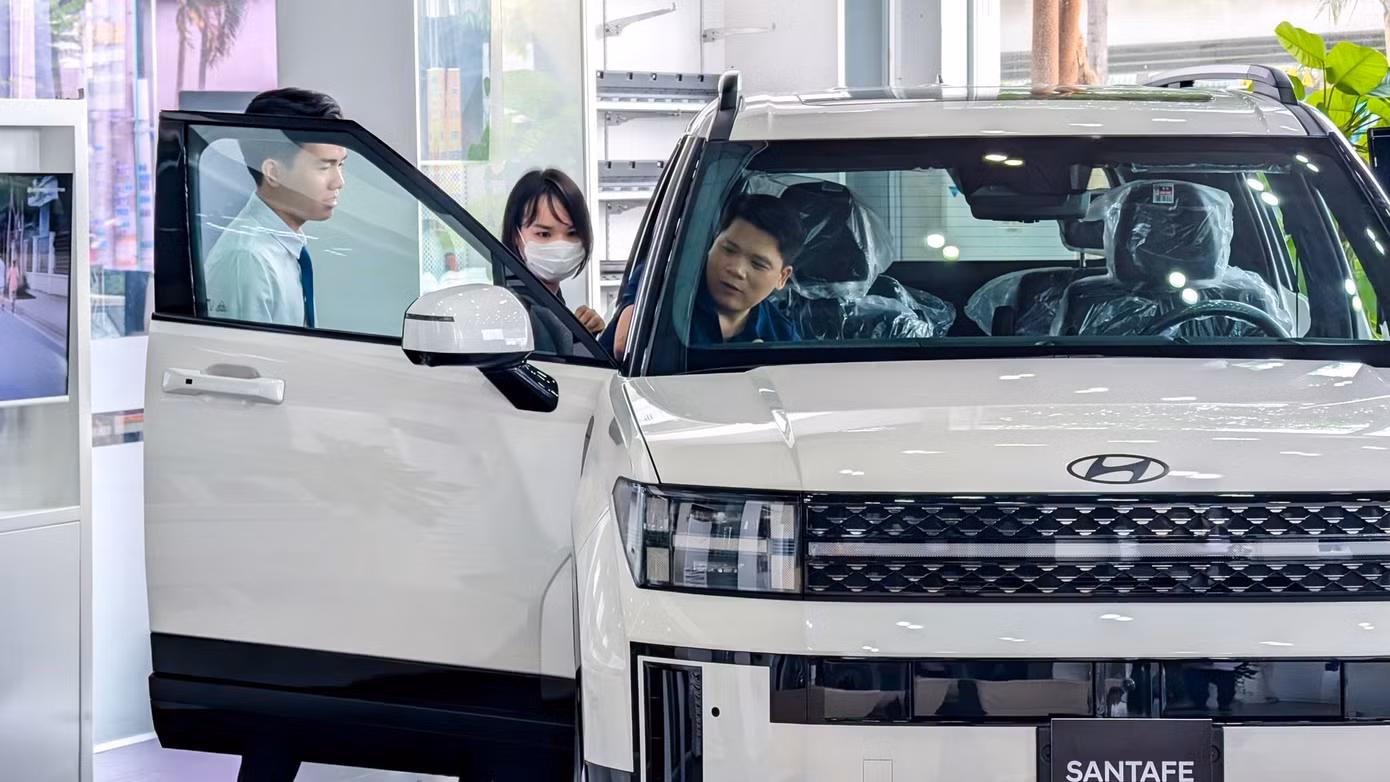 xem-o-to-hyundai.jpg