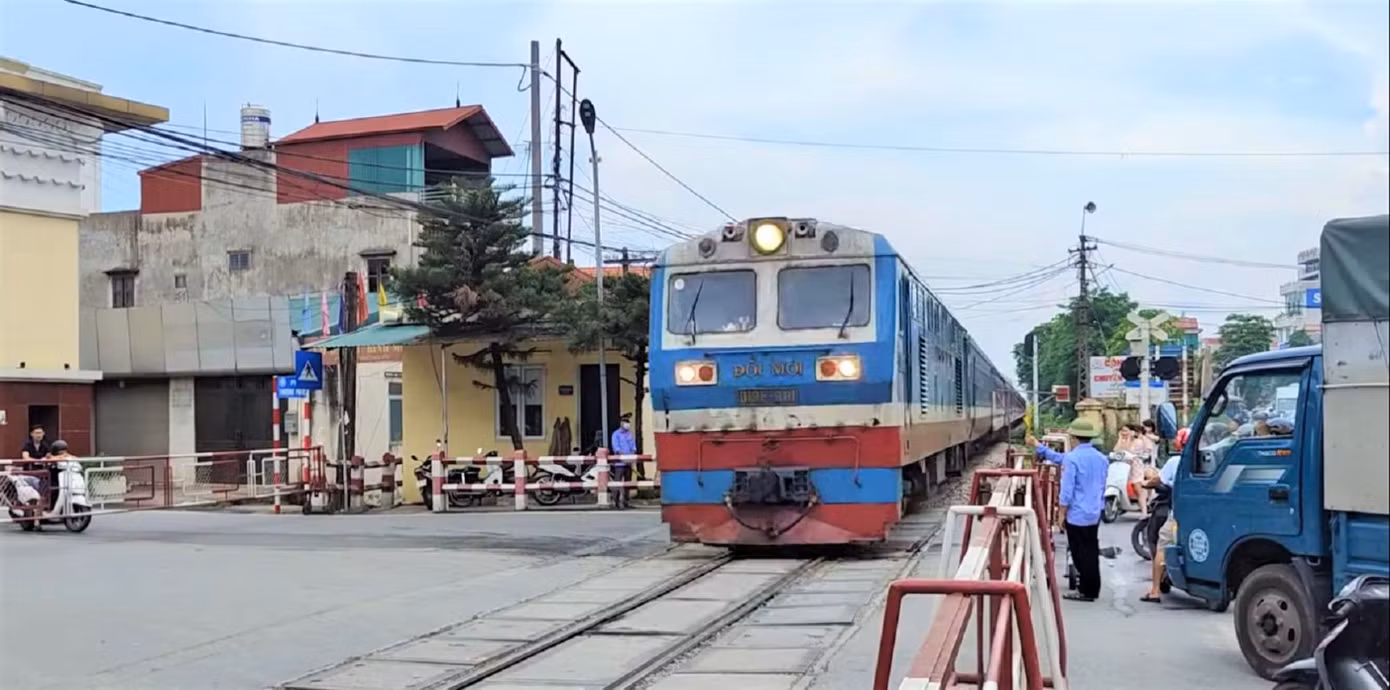 duong-ngang-co-gac-1755559808.jpg