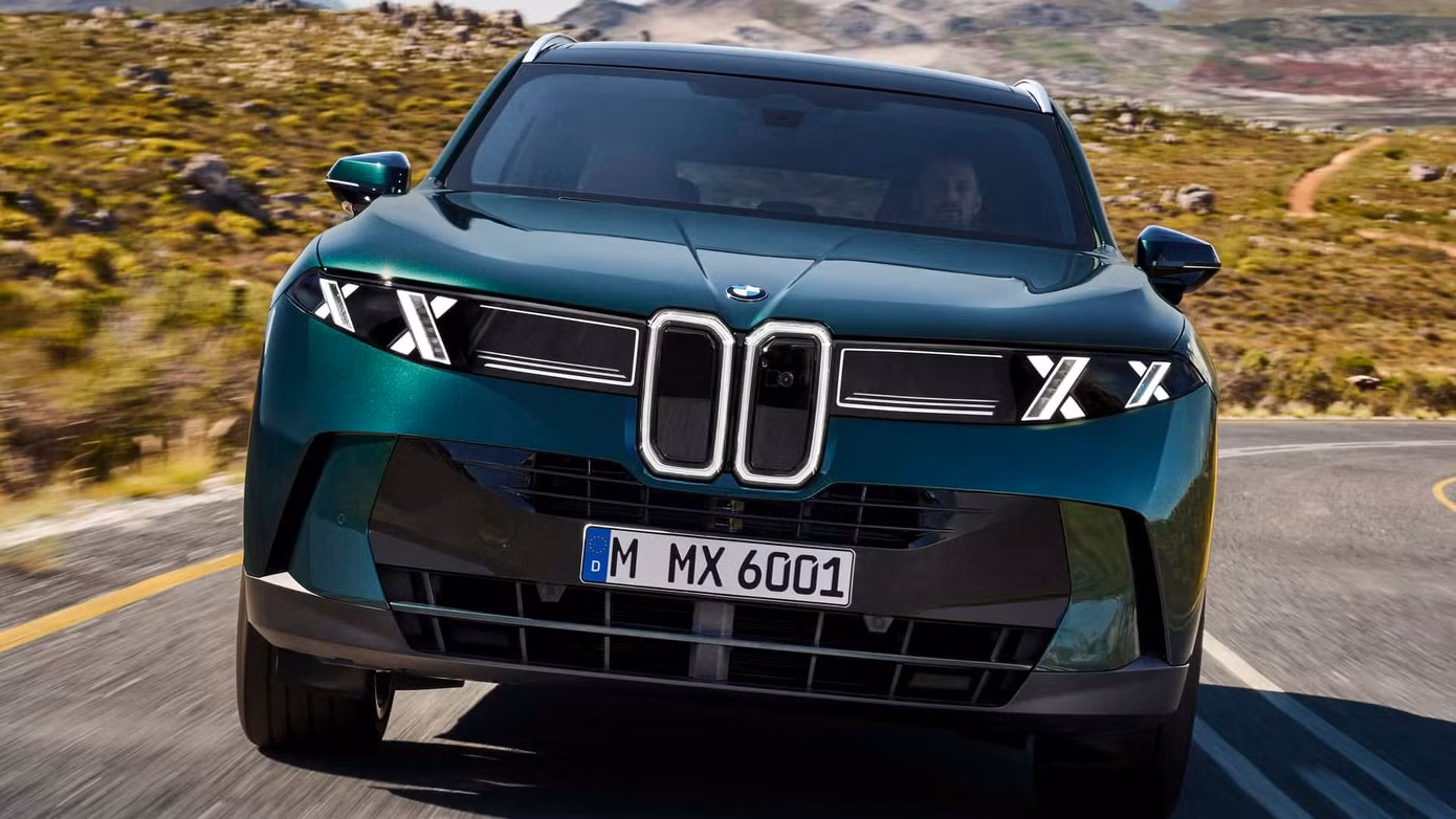 2027-bmw-x5-40-2594.jpg