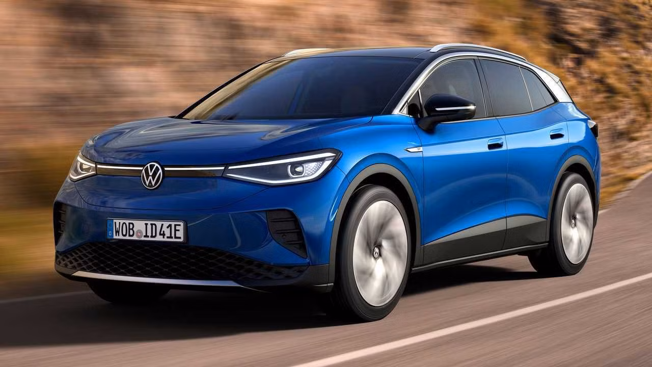 2021-volkswagen-id4-exterior-in-motion.jpg