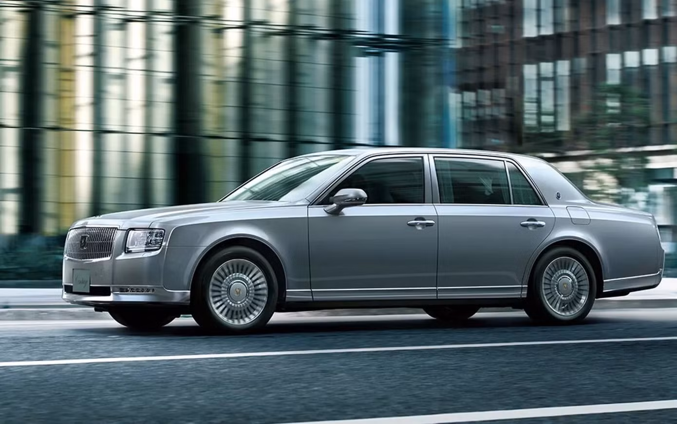 toyota-century-japan-8-1536x961.jpg