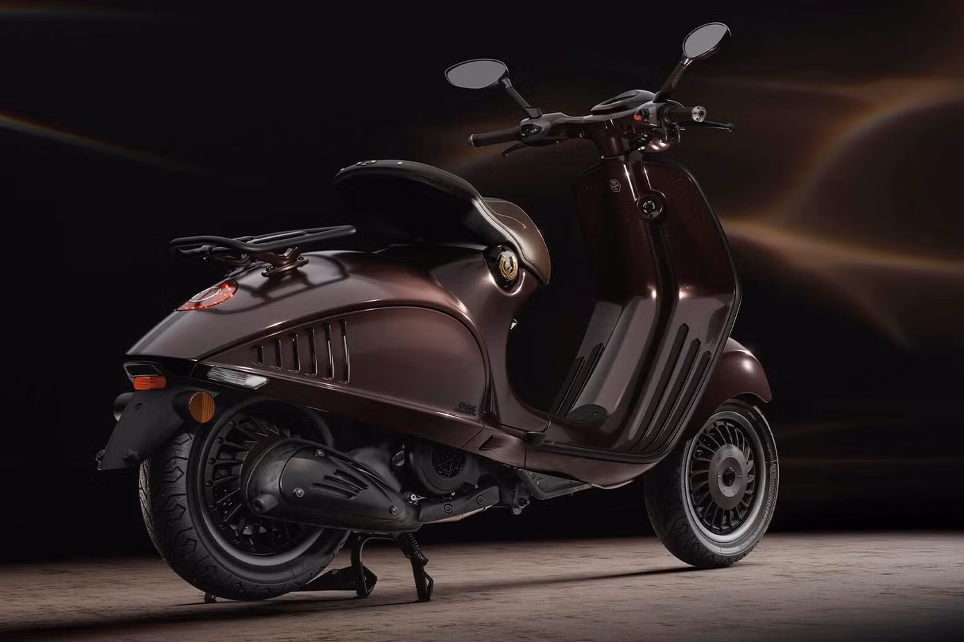 vespa-946-horse-limited-edition-2026-announced.jpg