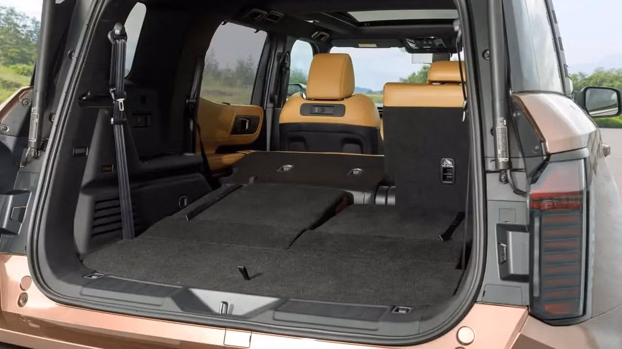 2027-mitsubishi-pajero-18.jpg