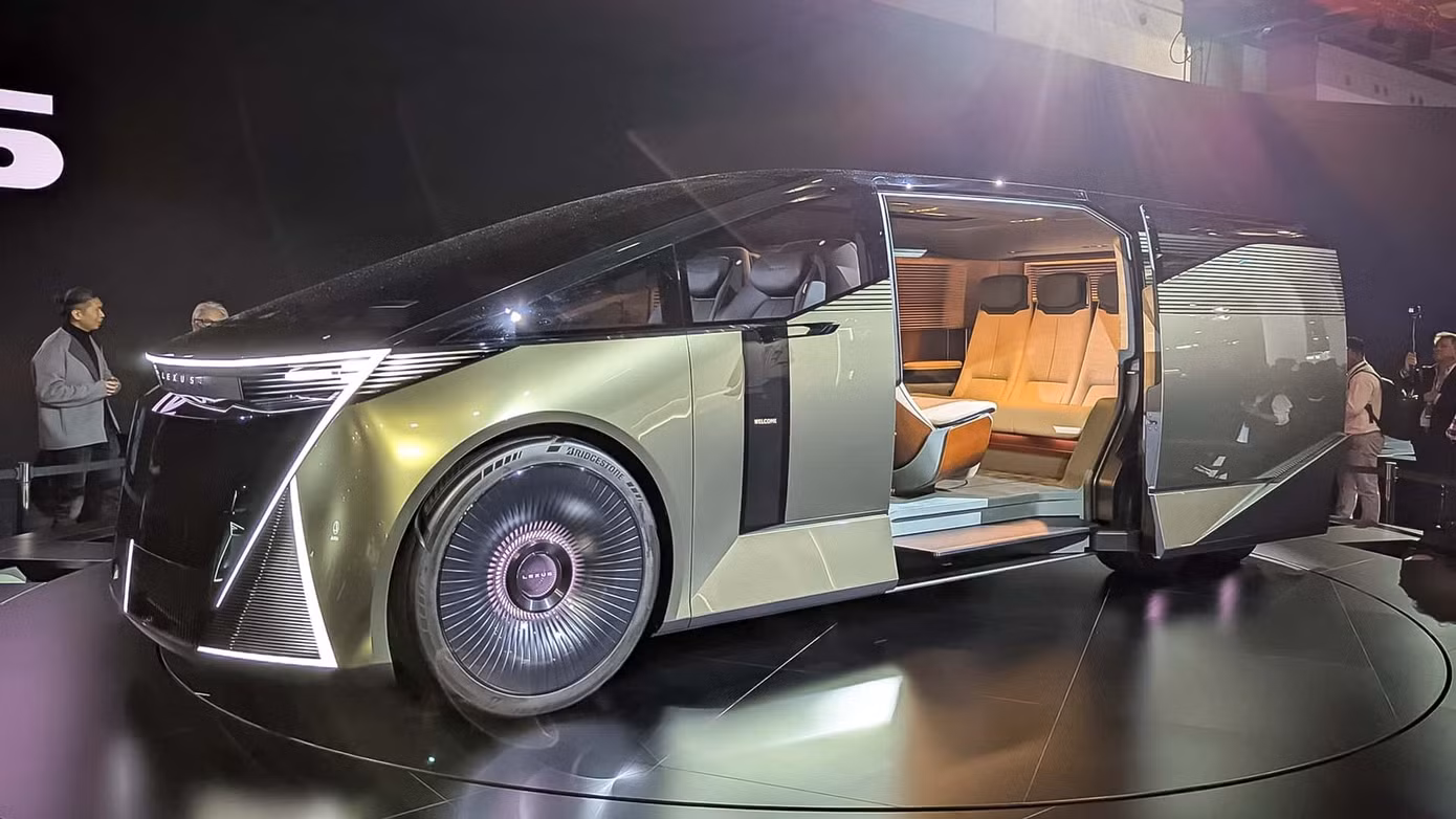 lexus-auf-der-japan-mobility-show-2025-1.jpg