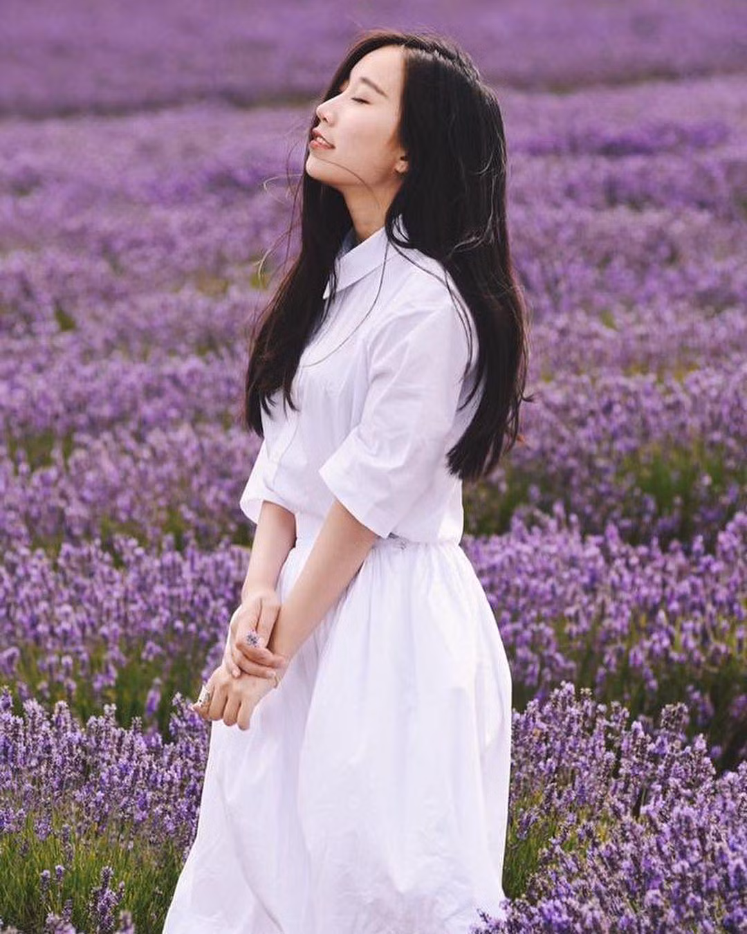 Ngắm instagram của Dương, nhiều bạn trẻ ngưỡng mộ bởi cô có một sự nghiệp ổn, những bức hình check-in tuyệt đẹp và biết cách tận hưởng cuộc sống.
