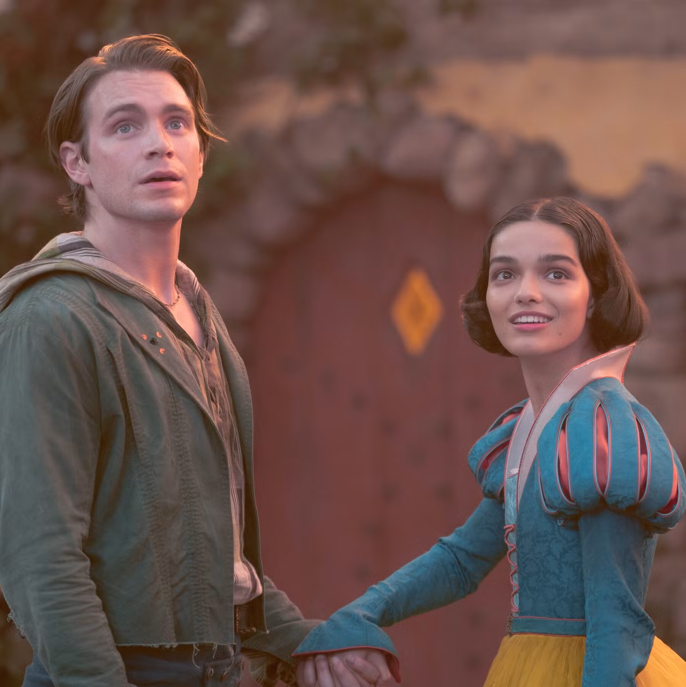 Giữa loạt ồn ào, Snow White không thể trụ hạng tại phòng vé Bắc Mỹ. Ảnh: Disney.