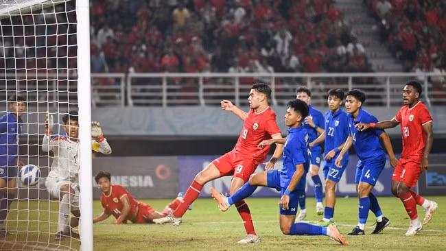 Raven ghi bàn duy nhất của trận đấu