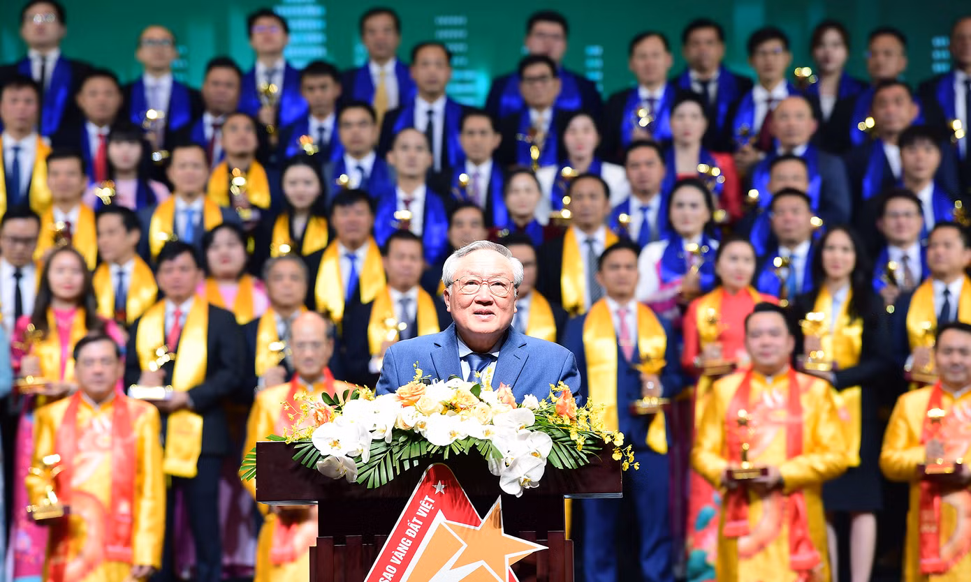 Phó Thủ tướng thường trực Chính phủ Nguyễn Hoà Bình phát biểu tại chương trình. Ảnh: Xuân Tùng