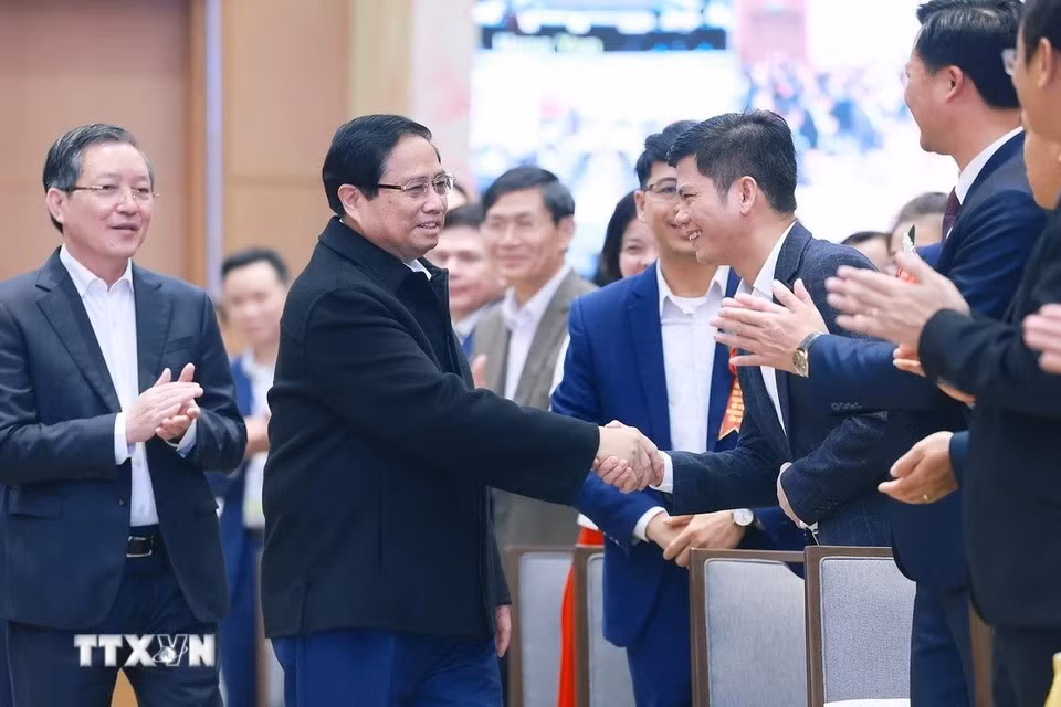 Thủ tướng Phạm Minh Chính với các đại biểu dự Hội nghị đối thoại với nông dân Việt Nam năm 2024. Ảnh: Dương Giang/TTXVN