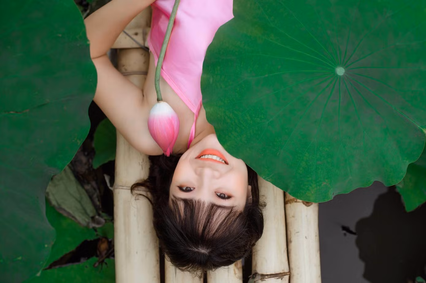 Mùa sen nở, giới trẻ đua nhau 'thả dáng' ảnh 5