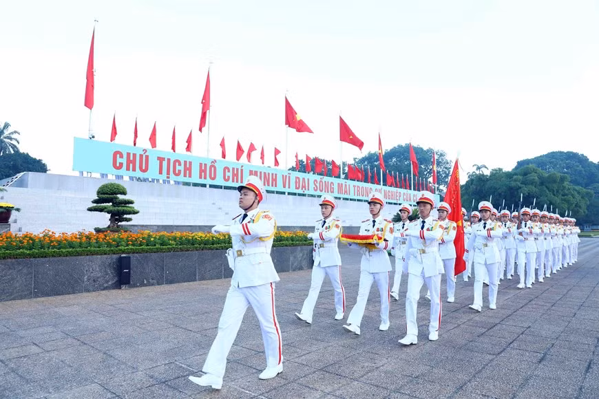 Đội tiêu binh chuẩn bị nghi thức duyệt đội ngũ. (Ảnh: Phạm Kiên/TTXVN)