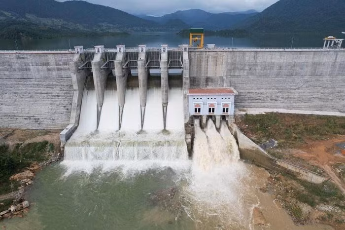 Khẩn trương triển khai các biện pháp phòng ngừa ngập úng, bảo đảm an toàn cho hệ thống công trình thủy lợi. Ảnh minh họa.