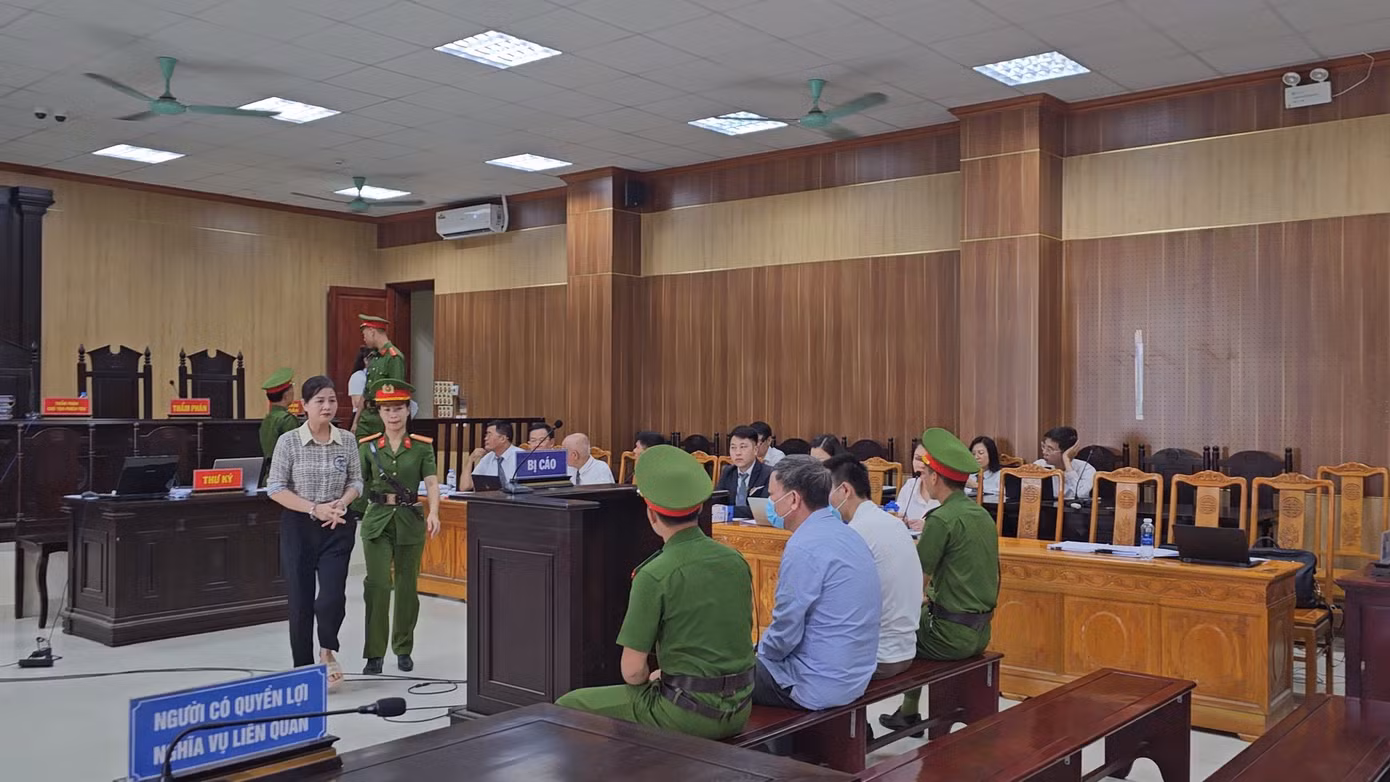 Bị cáo Phạm Thị Hằng tại phiên toà hôm 15/8/2023.