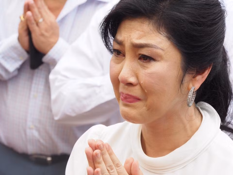 Cảnh sát Thái Lan khám nhà, tìm mẫu ADN của bà Yingluck ảnh 2