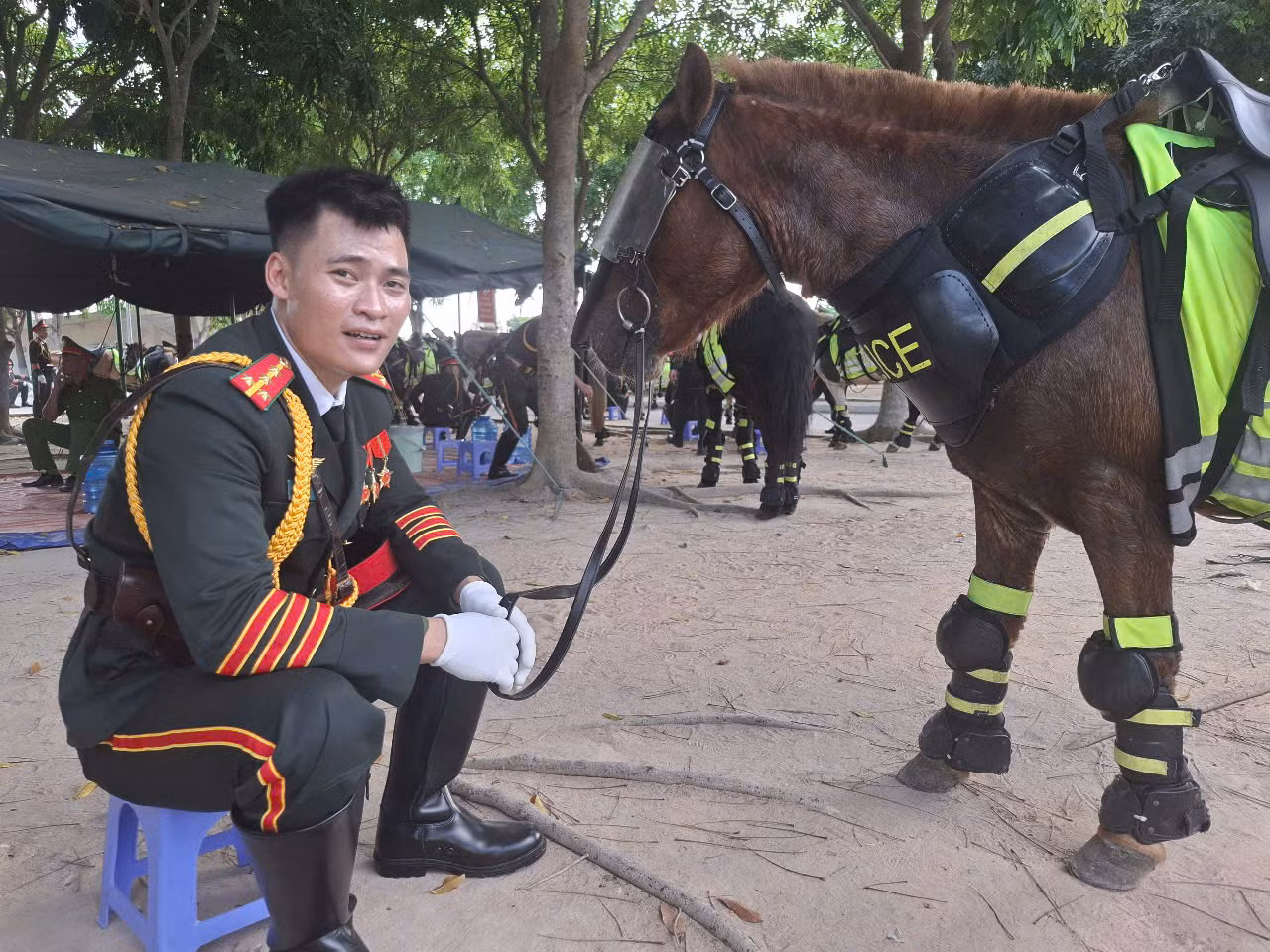 Phút nghỉ ngơi sau buổi hợp luyện
