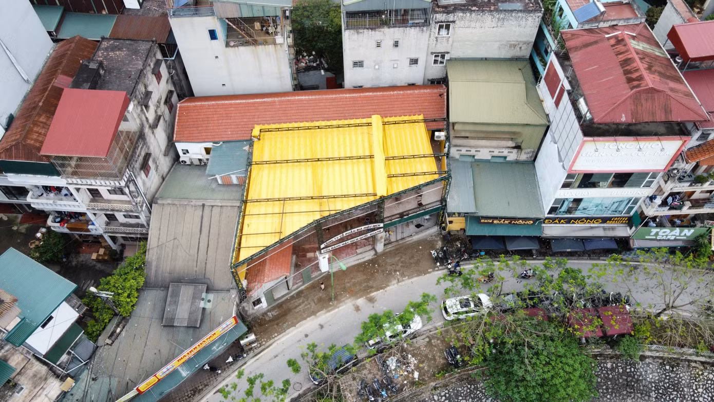 Theo UBND phường Pháp Bát, cuối năm 2023, Công ty cổ phần Kim Khí Hà Nội – VNSTEEL có đơn xin cải tạo, sửa chữa công trình tại địa chỉ số 658 đường Trương Định với lý do trong quá trình làm văn phòng, kho bãi, nhà xưởng của Công ty hiện tại đã xuống cấp.