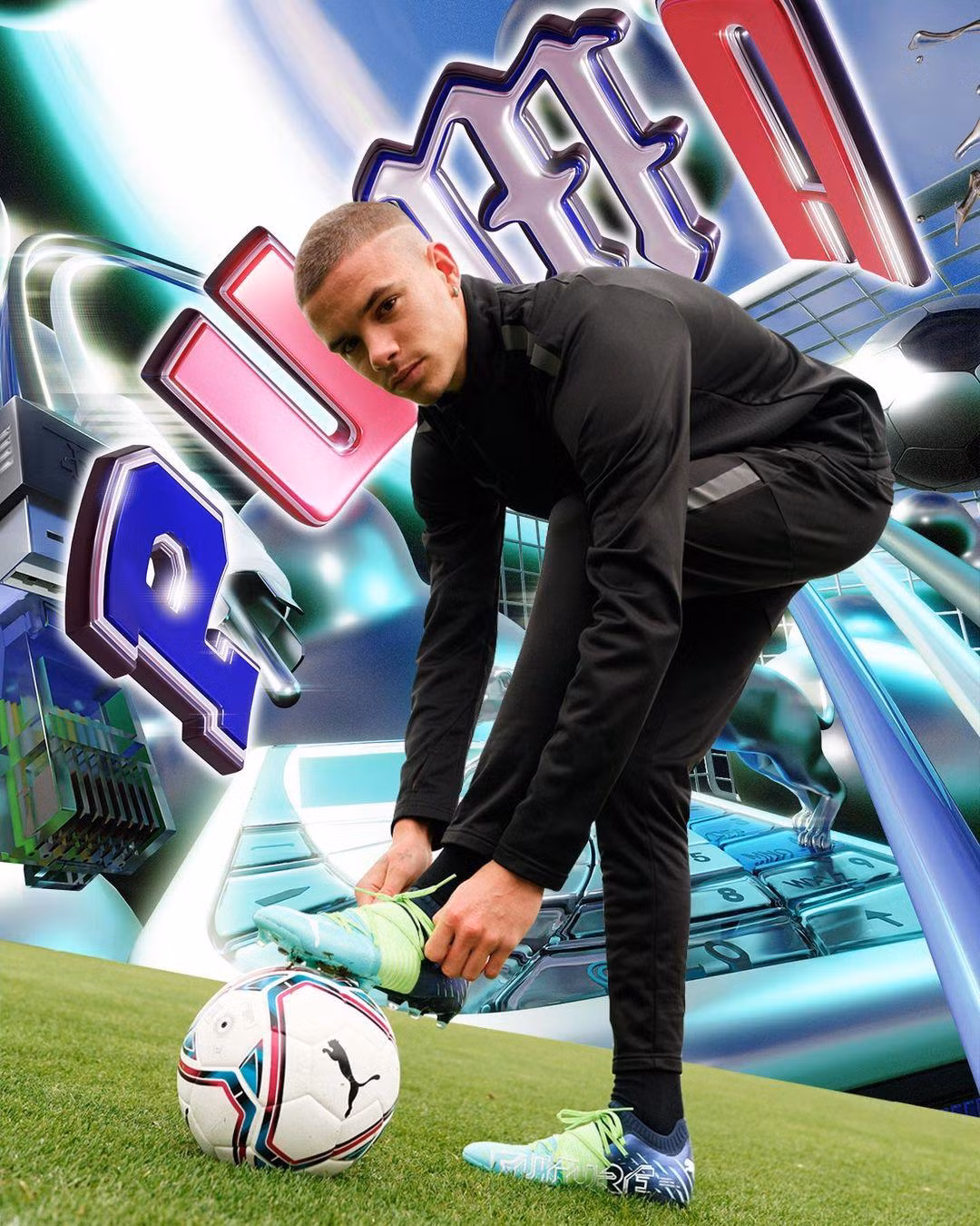 Romeo Beckham vừa ký hợp đồng 1,2 triệu bảng Anh với Puma.