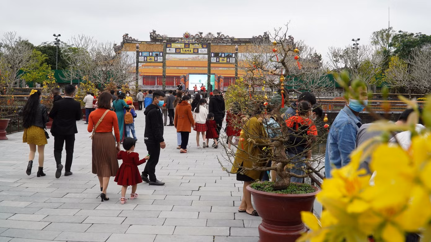 Đại nội Huế hút khách