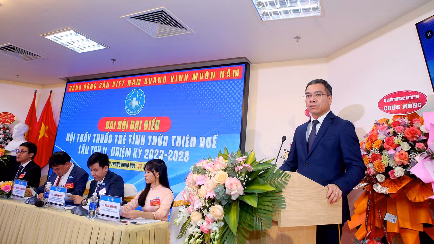 TS. Hà Anh Đức - Chánh Văn phòng Bộ Y tế, Chủ tịch Hội Thầy thuốc trẻ Việt Nam, phát biểu chỉ đạo tại Đại hội.