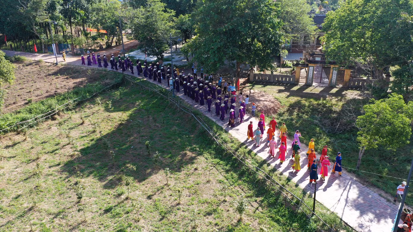 Ngày hội “Hương xưa làng cổ” năm 2023 diễn ra tại làng cổ Phước Tích nhằm tái hiện không gian văn hóa với các hoạt động mang tính cộng đồng, tôn vinh các giá trị văn hóa, lịch sử; đồng thời giới thiệu, quảng bá những giá trị đặc sắc về mảnh đất và con người Phong Điền, TT-Huế.