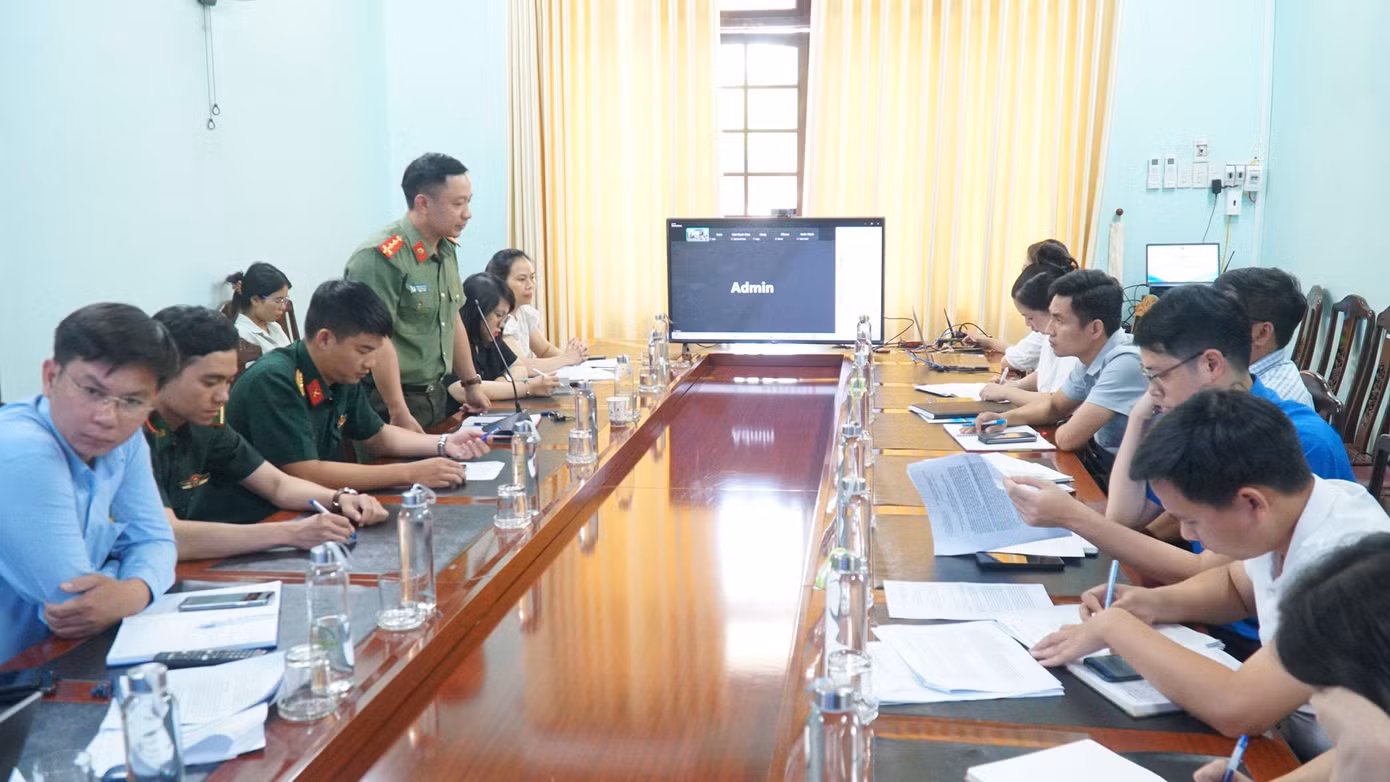 Hội nghị lấy ý kiến diễn ra theo hình thức trực tiếp và trực tuyến.