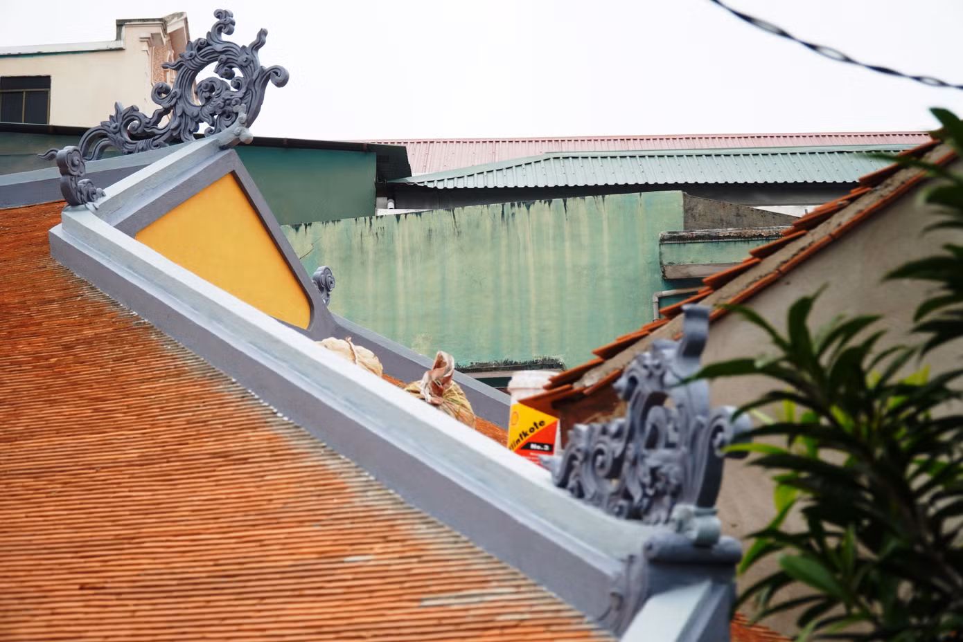 Đến nay, phần khôi phục, tôn tạo hai khối nhà chính và nhà phụ của di tích Châu Hương Viên đã cơ bản hoàn tất.