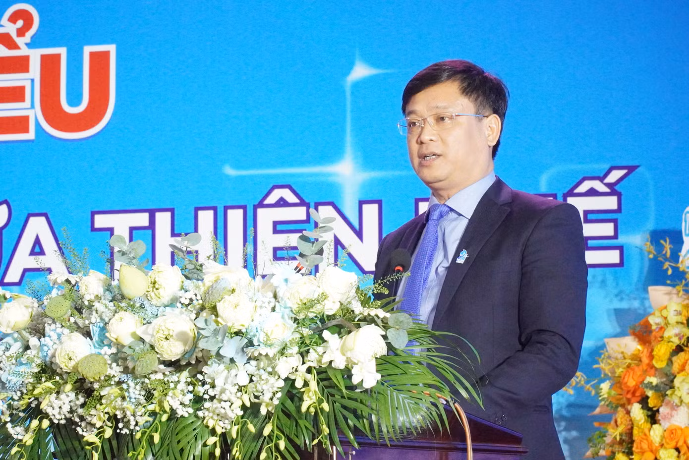 Ông Nguyễn Thanh Bình - Phó Chủ tịch thường trực UBND tỉnh TT-Huế, đề nghị thanh niên tiếp tục tham gia xây dựng TT-Huế trở thành thành phố trực thuộc Trung ương. Ông Nguyễn Thanh Bình - Phó Chủ tịch thường trực UBND tỉnh TT-Huế, đề nghị thanh niên tiếp tục tham gia xây dựng TT-Huế trở thành thành phố trực thuộc Trung ương.