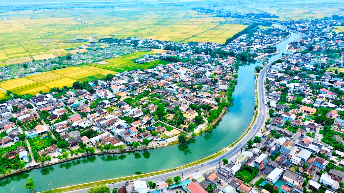 Dương Nỗ - vùng đất “hai sông”, nơi có sông Hương nổi tiếng, sông Phổ Lợi hiền hòa chảy qua. Cả hai con sông đều gắn bó với quá trình khai ấp, lập làng, góp phần hình thành nên vùng đất có thiên nhiên đẹp và bề dày lịch sử, văn hóa.