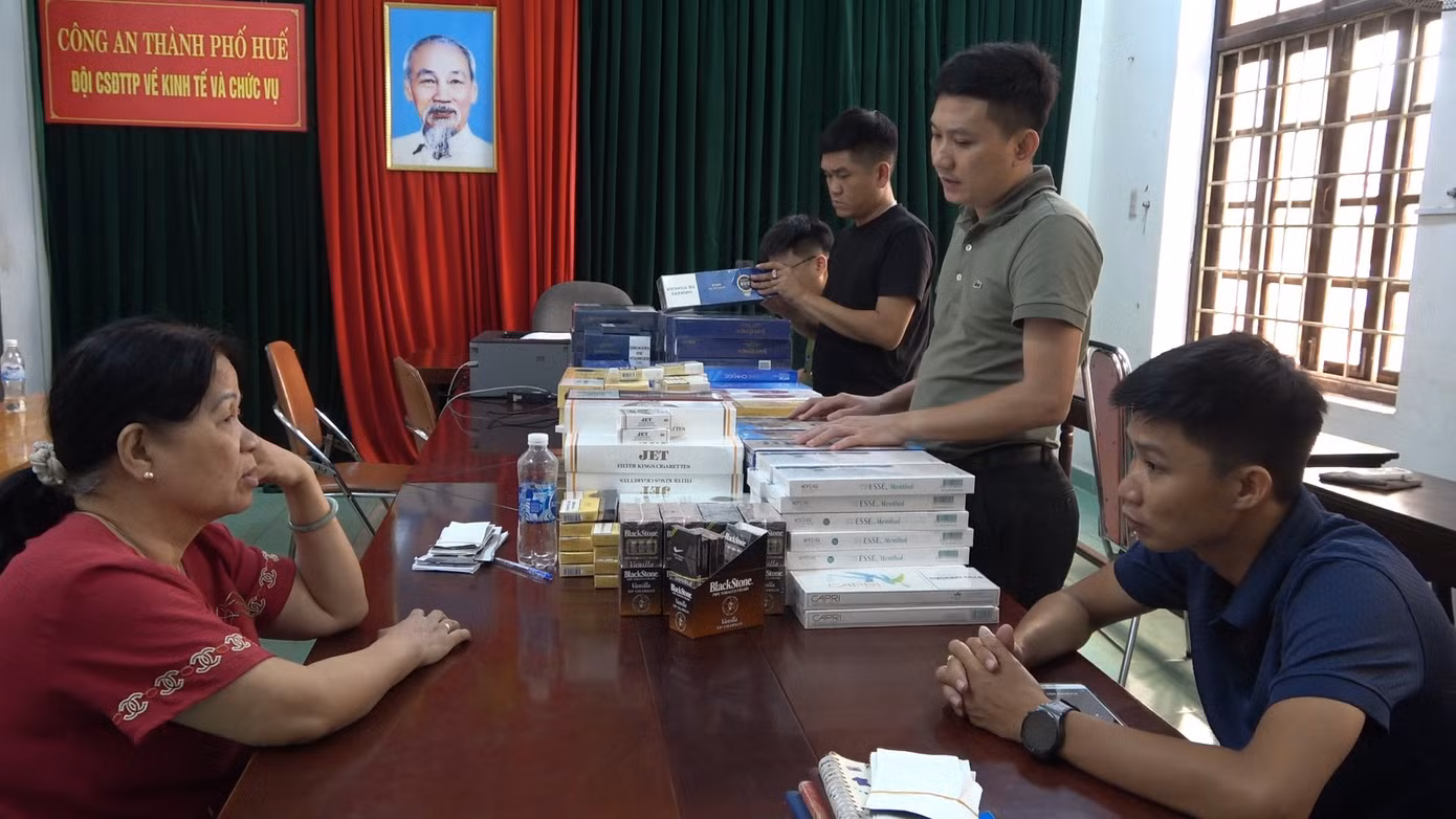 Hai đối tượng Ngô Văn Trí và Nguyễn Thị Thanh Loan.