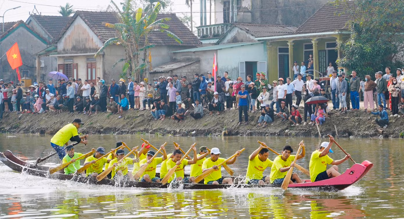Ông Lê Văn Thức - Chủ tịch UBND xã Dương Hòa, nhìn nhận: “Lần đầu tham dự giải, đội Dương Hòa còn thua sút nhiều về kinh nghiệm, kỹ thuật, nhân lực so với các đội đua khác. Dự giải lần này, chúng tôi xác định thi đấu với tinh thần cống hiến, đồng thời, xem đây là dịp để học hỏi kinh nghiệm và có sự chuẩn bị tốt, giành thành tích cao hơn tại những giải đấu tiếp theo”.
