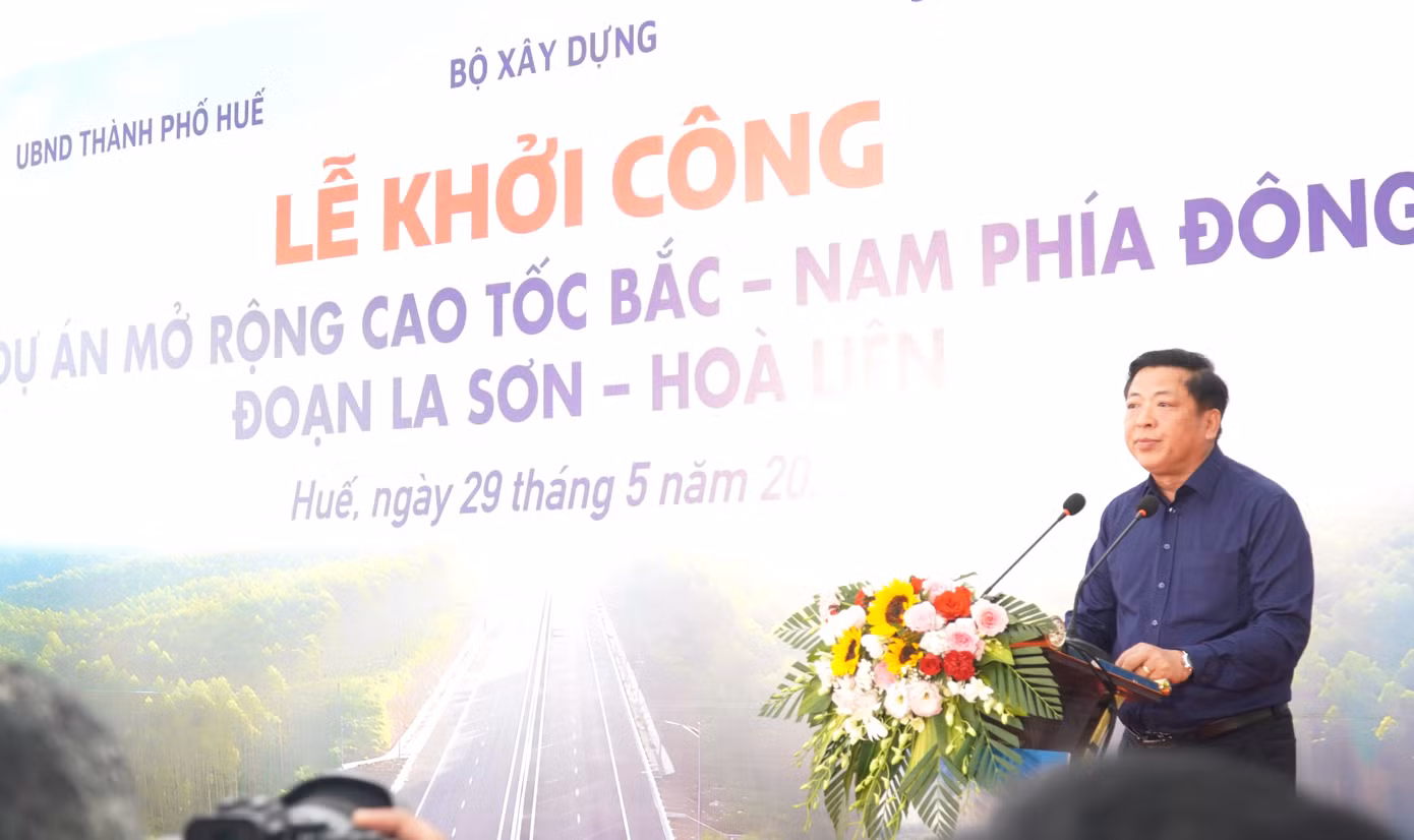 Bộ trưởng Trần Hồng Minh kỳ vọng đoạn tuyến cao tốc La Sơn - Hòa Liên được mở rộng sẽ từng bước hoàn thiện hạ tầng giao thông theo quy hoạch, bảo đảm đồng bộ, hiện đại.