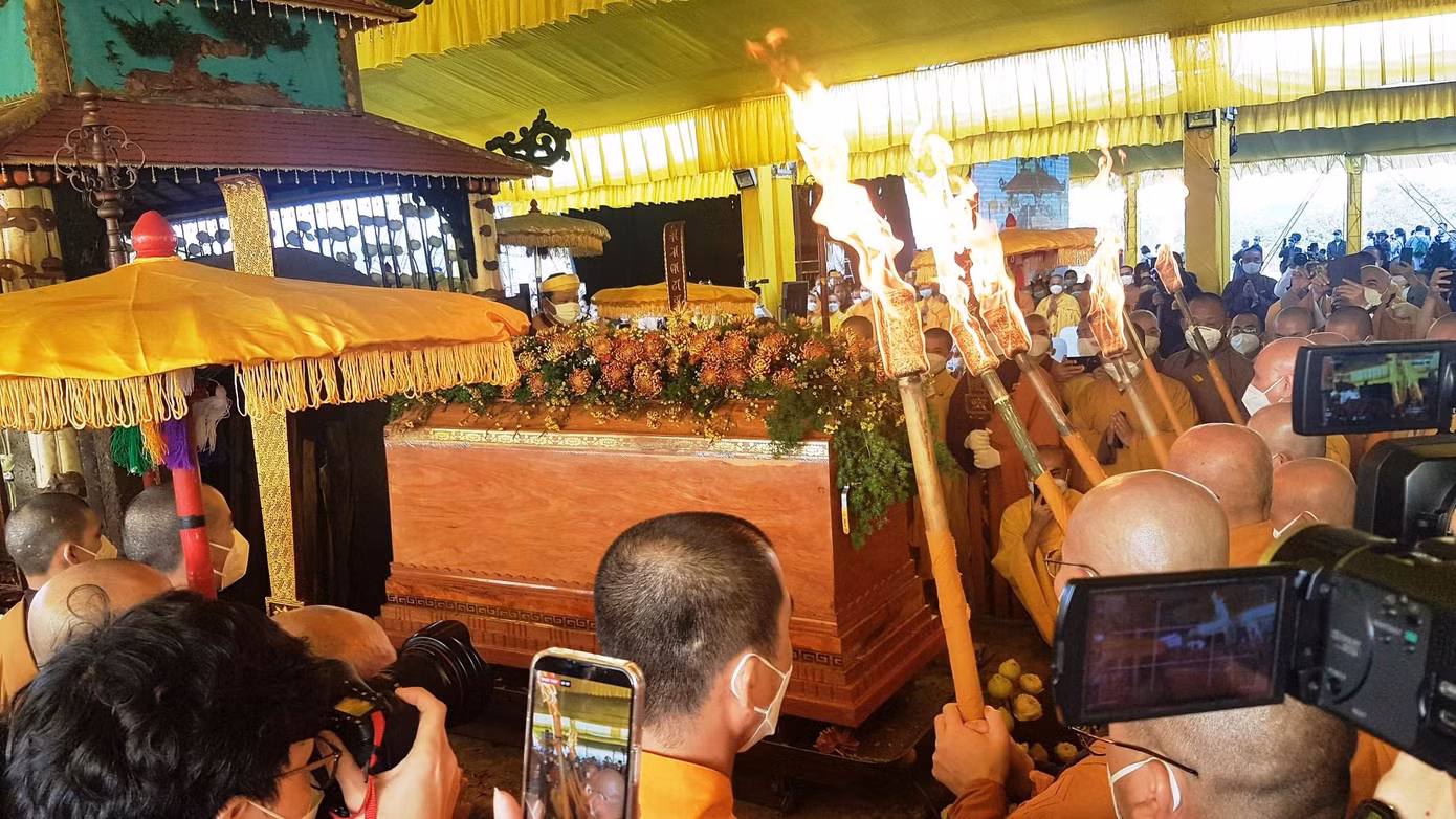 Nghi thức Trà tỳ (hỏa thiêu)