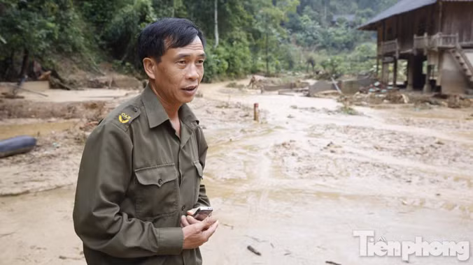 Bản Có dưới chân đèo Pha Đin tan hoang sau mưa lũ ảnh 6
