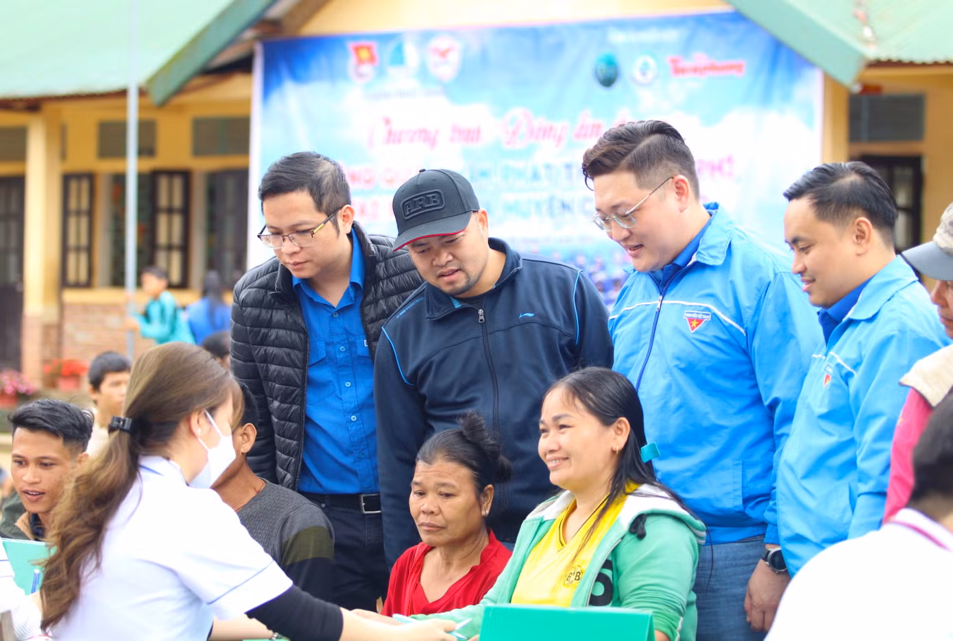 Từ việc thăm khám có thể giúp người dân phát hiện bệnh sớm, kịp thời. Từ đó có hướng chữa trị kịp thời, tránh ảnh hưởng sức khỏe lâu dài.