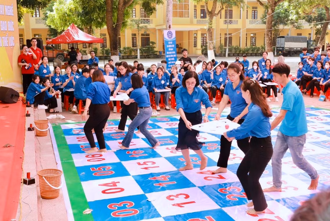 Nhiều trò chơi vui nhộn.