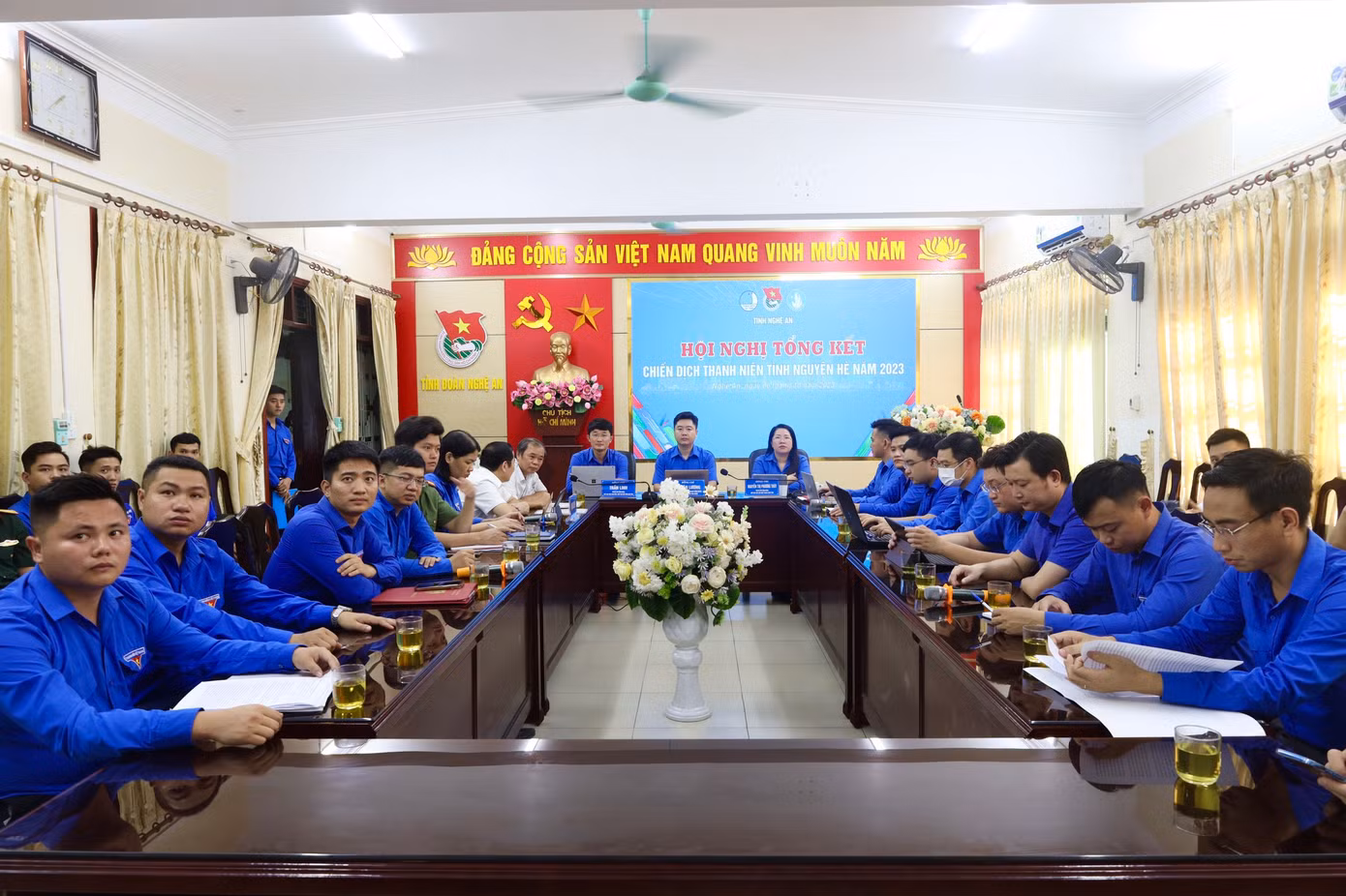 Hội nghị được tổ chức trực tiếp kết hợp trực tuyến 21 điểm cầu toàn tỉnh Nghệ An.